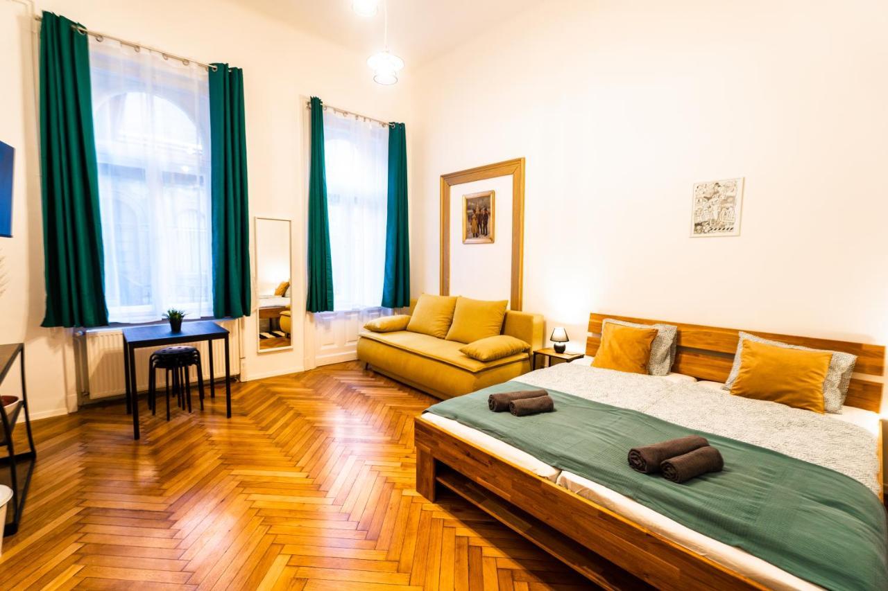 Palace Quarter Suite บูดาเปสต์ ภายนอก รูปภาพ
